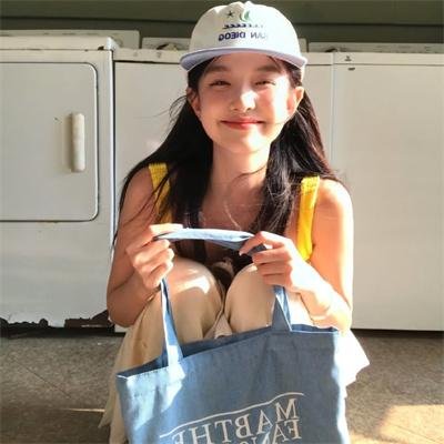 犹抱琵琶半遮面